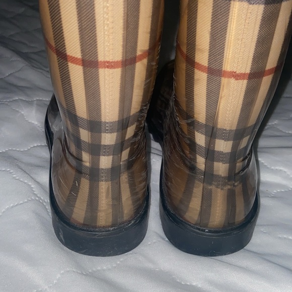 Burberry Tall Rain Boots - Picture 5 of 6